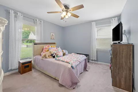 Bedroom - 198 E Graycrest Ave, Collierville, TN 38017 photo 3 of 6
