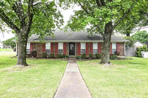 3275 Altruria Rd, Bartlett, TN 38134