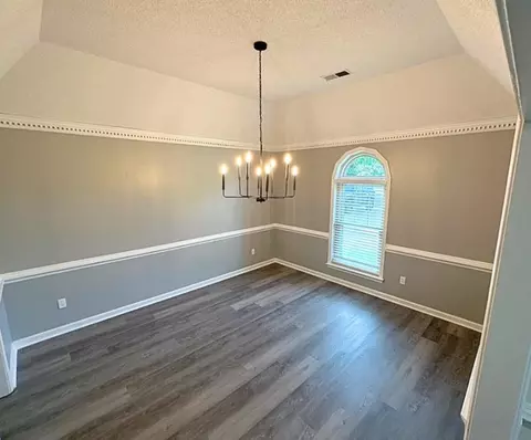 Dining - 6280 Yale Rd, Bartlett, TN 38134 photo 2 of 2