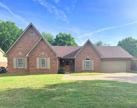 6280 Yale Rd, Bartlett, TN 38134