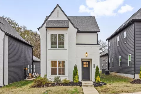 214 Mccowat St, Jackson, TN 38301