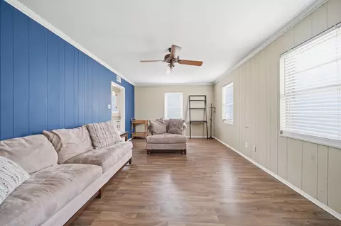 Living - 1305 Cherry Rd, Memphis, TN 38117 photo 1 of 2