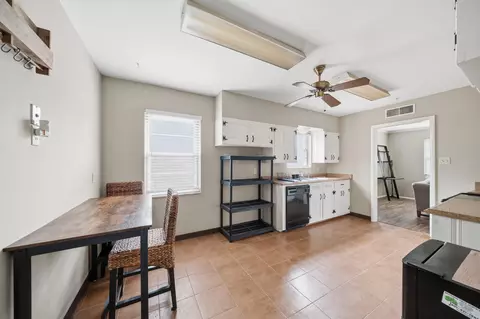 Kitchen - 1305 Cherry Rd, Memphis, TN 38117 photo 2 of 2