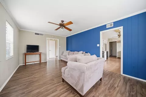 Living - 1305 Cherry Rd, Memphis, TN 38117 photo 2 of 2