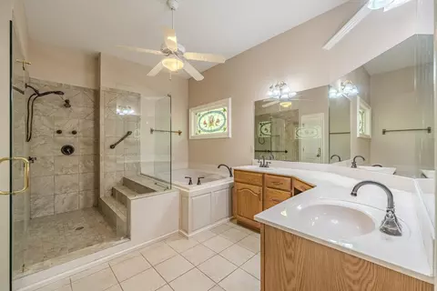 Bath - 289 Cr 770 Rd # A, Walnut, MS 38683 photo 1 of 4