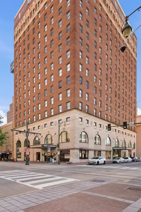 109 N Main St #911, Memphis, TN 38103