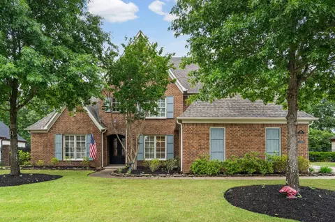 644 Winburn Dr, Collierville, TN 38017