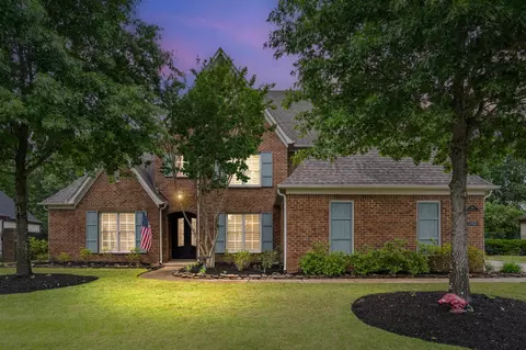 644 Winburn Dr, Collierville, TN 38017