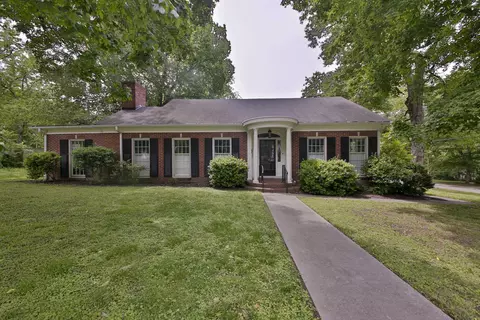 707 S College St, Covington, TN 38019