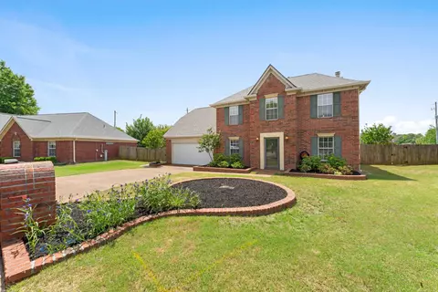 9741 Green Ridge Cv, Lakeland, TN 38002