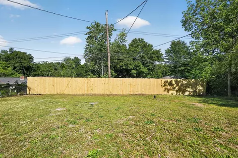 Exterior - 3445 Powers Rd, Memphis, TN 38128 photo 9 of 11