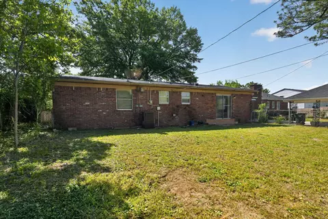 Exterior - 3445 Powers Rd, Memphis, TN 38128 photo 6 of 11