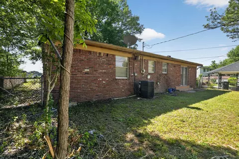 Exterior - 3445 Powers Rd, Memphis, TN 38128 photo 5 of 11