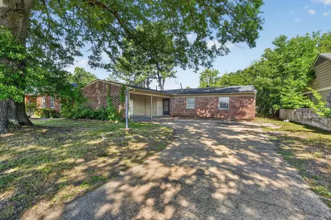 3445 Powers Rd, Memphis, TN 38128
