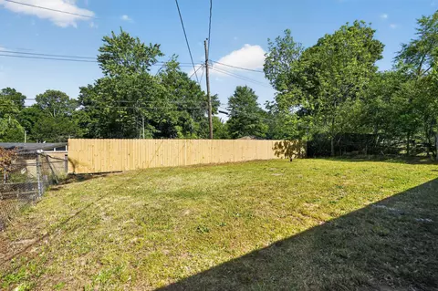 Exterior - 3445 Powers Rd, Memphis, TN 38128 photo 10 of 11