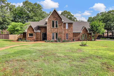 1039 Autumn Oaks Cir, Collierville, TN 38017