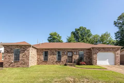 1457 Pinecrest Dr, Memphis, TN 38111