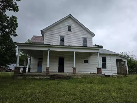 101 Slayden Ave, Waverly, TN 37185