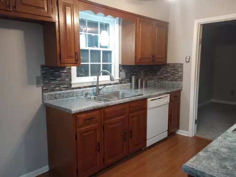 Kitchen - 5960 Macinness Dr W, Memphis, TN 38119 photo 1 of 2