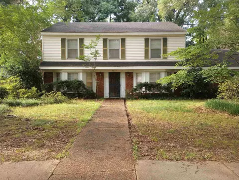 5960 Macinness Dr W, Memphis, TN 38119