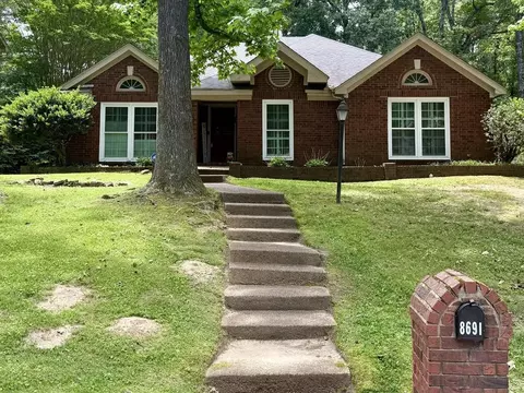 8691 Cedar Farms Dr, Memphis, TN 38016