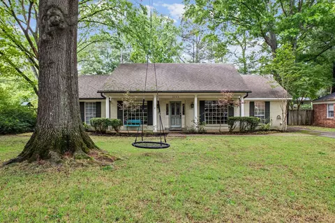 2543 Birchtree Dr, Germantown, TN 38138