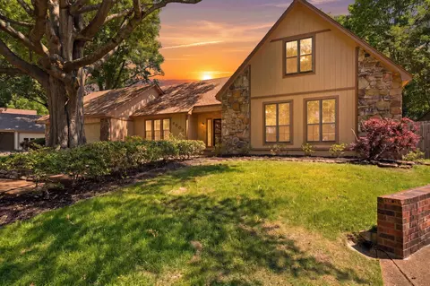 6002 Bridle Path Dr, Bartlett, TN 38134