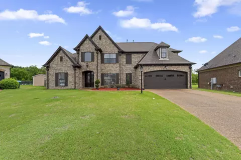 310 Misty Fields Cv, Oakland, TN 38060