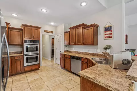 Kitchen - 4982 Grace View Ln, Bartlett, TN 38135 photo 1 of 4