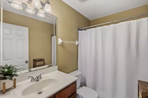 Bath - 4982 Grace View Ln, Bartlett, TN 38135 photo 5 of 5