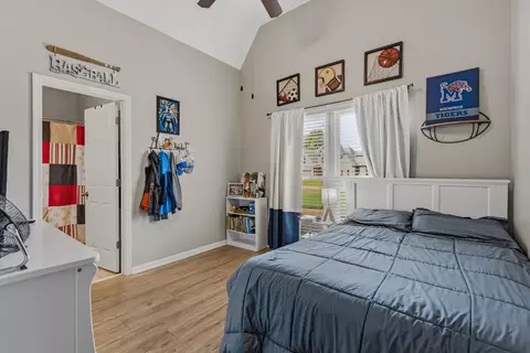 Bedroom - 4982 Grace View Ln, Bartlett, TN 38135 photo 5 of 8