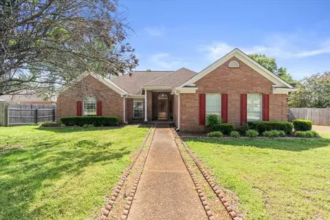 686 Radiance Dr, Memphis, TN 38018
