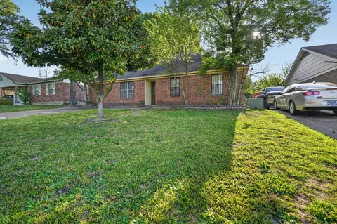 3820 Clarke Rd, Memphis, TN 38115