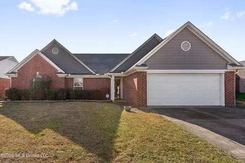 6892 Edmonton St, Horn Lake, MS 38637