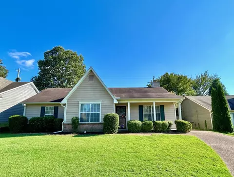 7069 Brady Hill Dr, Cordova, TN 38018
