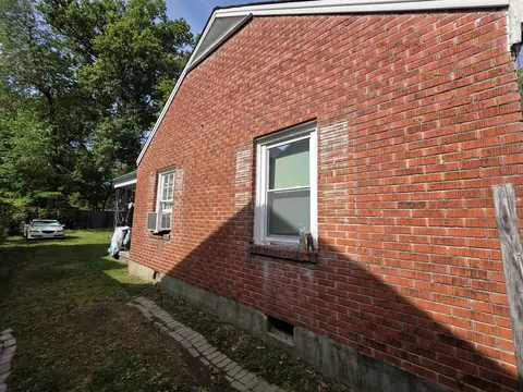 Exterior - 3723 Wayne Ave, Memphis, TN 38122 photo 2 of 3