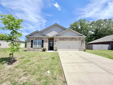 455 Beau Tisdale Dr, Oakland, TN 38060