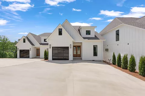 158 Caribe Royale Pt, Savannah, TN 38372