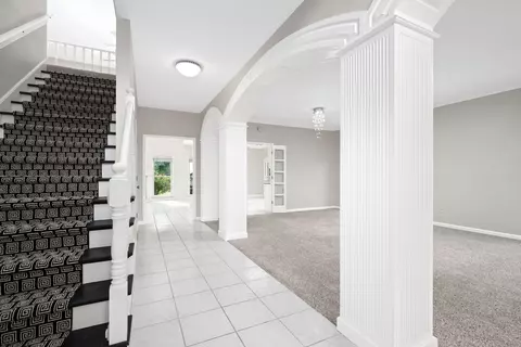 Entry Way - 895 Joe Dr, Collierville, TN 38017 photo 2 of 2