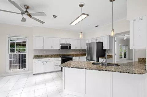 Kitchen - 895 Joe Dr, Collierville, TN 38017 photo 1 of 5