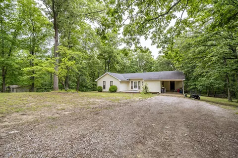 259 Oakview Dr, Adamsville, TN 38310