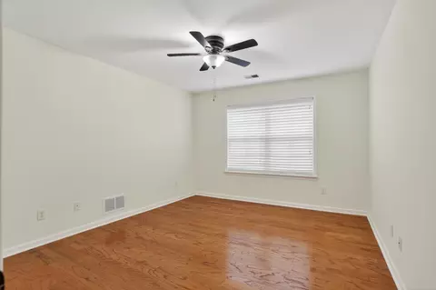 Bedroom - 1379 Raindrop Dr, Collierville, TN 38017 photo 2 of 4