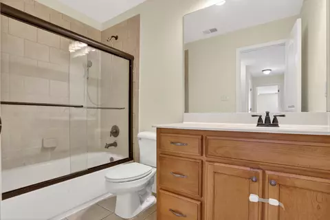 Bath - 1379 Raindrop Dr, Collierville, TN 38017 photo 4 of 4