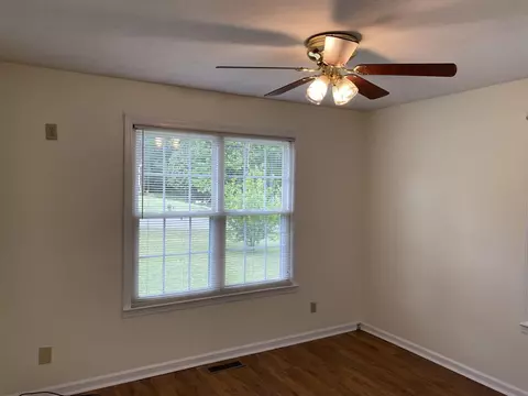 Bedroom - 81 Candlewick Dr, Jackson, TN 38305 photo 1 of 4