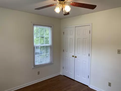 Bedroom - 81 Candlewick Dr, Jackson, TN 38305 photo 2 of 4
