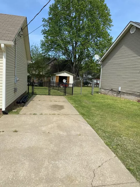 Exterior - 81 Candlewick Dr, Jackson, TN 38305 photo 3 of 5