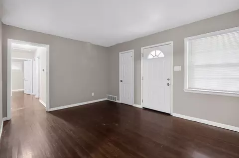 Living - 4239 Coventry Dr, Memphis, TN 38127 photo 1 of 4