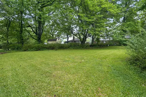 Exterior - 4239 Coventry Dr, Memphis, TN 38127 photo 4 of 8
