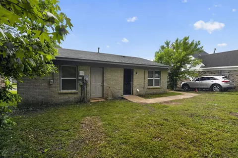 3731 Skylark Dr, Memphis, TN 38109