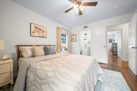 Bedroom - 5229 Sequoia Rd, Memphis, TN 38120 photo 2 of 4